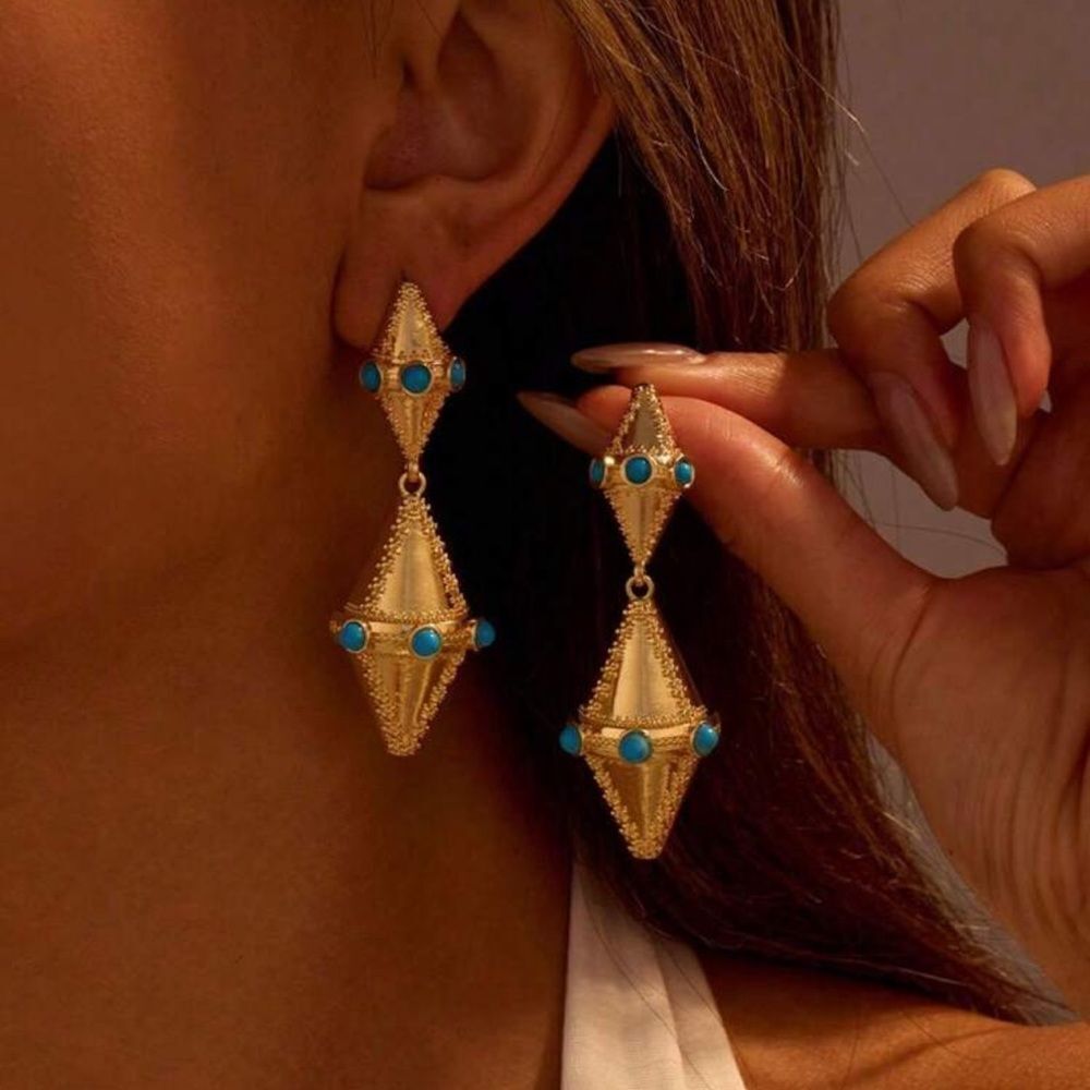 Elegant Gold and Turquoise Drop Earrings A1511